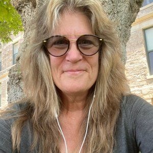 Meet your Posher, Ede